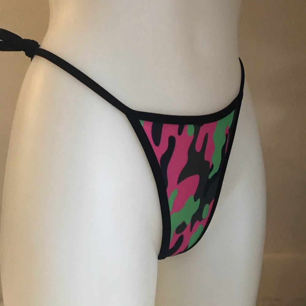 Bikini - Picture 5 of 7